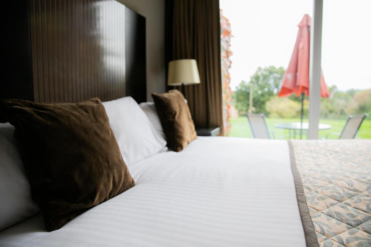 Hartsfield Manor Отель Доркинг